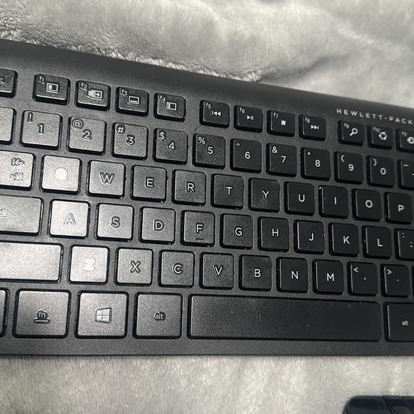 Hewlett-packard keyboard and mouse set - Picture 5 of 10